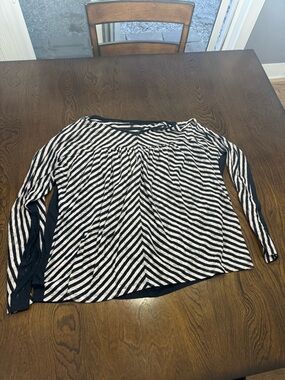 Striped Black and White Women’s Long Sleeve Top